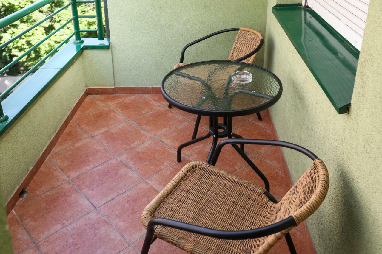 Apartment Promenada 35 Novi Sad Buitenkant foto