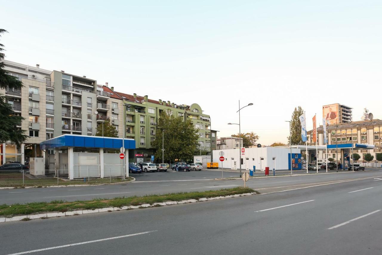 Apartment Promenada 35 Novi Sad Buitenkant foto